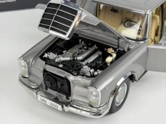 HATALI - 1/18 AUTOart Mercedes- Benz 600 SWB - Silver - 76191
