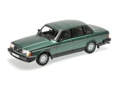 1986 Volvo 240 GL, green metallic