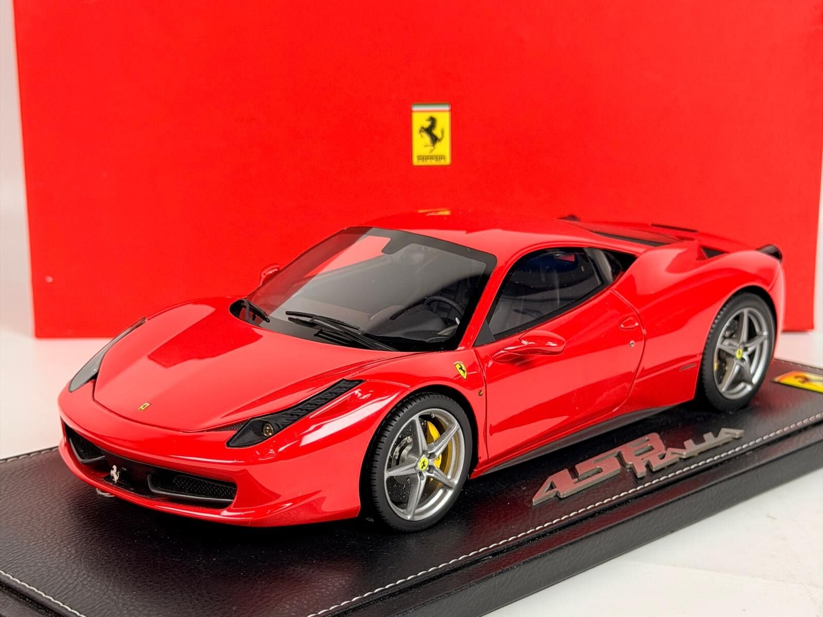 1/18 BBR-MODELS - FERRARI - 458 ITALIA 8C 2009