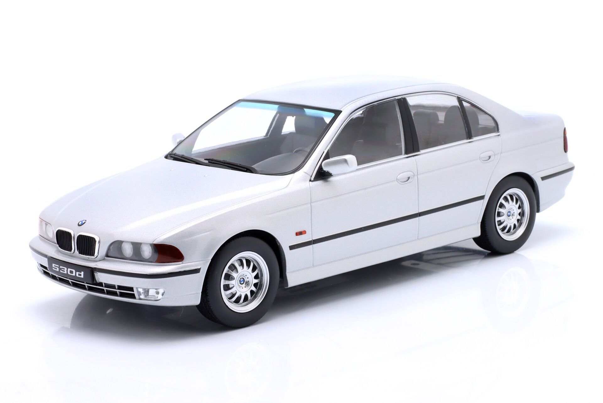 KK-SCALE - BMW - 5-SERIES 530d (E39) SEDAN 1995