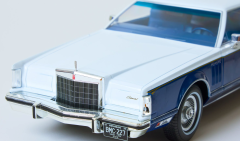 MCG -  Lincoln Continental Mark 1975