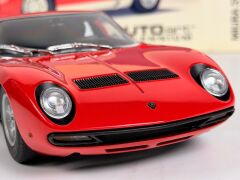 1/18 AUTOART - LAMBORGHINI - MIURA SV 1971