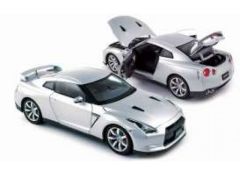 2008 Nissan Skyline GTR R35 Left hand Drive, ultimate silver