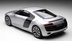 KYOSHO - AUDI - R8 5.2 FSI V10 QUATTRO 2009