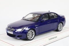 KYOSHO - BMW M5 (E60) 2005