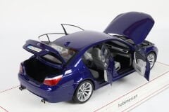 KYOSHO - BMW M5 (E60) 2005