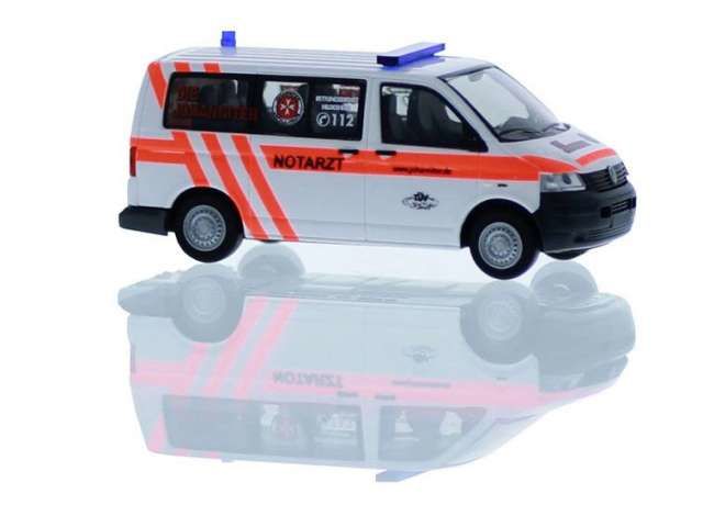 1/87 Volkswagen T5 *Johanniter Hildesheim*, white/red