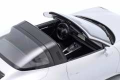 1/18 MINICHAMPS - PORSCHE - 911 992 TARGA 4 GTS SPIDER 2021