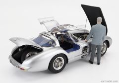 CMC - MERCEDES BENZ - 300 SLR UHLENHAUT COUPE 1955 WITH FIGURE - BLUE INTERIOR