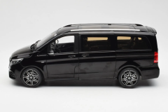 1/18 NOREV - MERCEDES BENZ - V-CLASS AMG LINE MINIBUS 2018