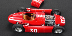 1/18 CMC Lancia D50, 1955 Monaco GP #30, Eugenio Castellotti - M177