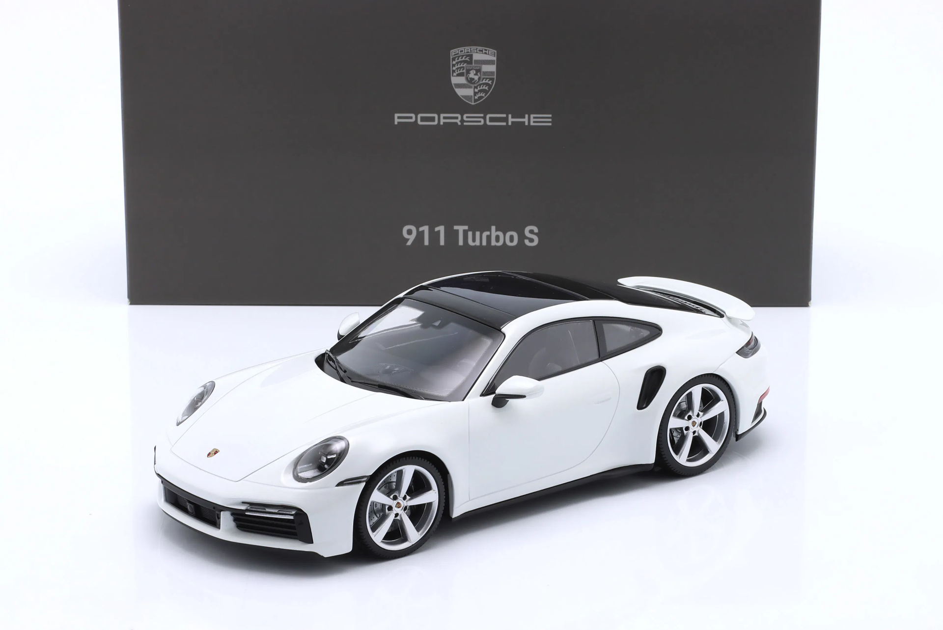 MINICHAMPS - PORSCHE - 911 992 TURBO S COUPE 2021