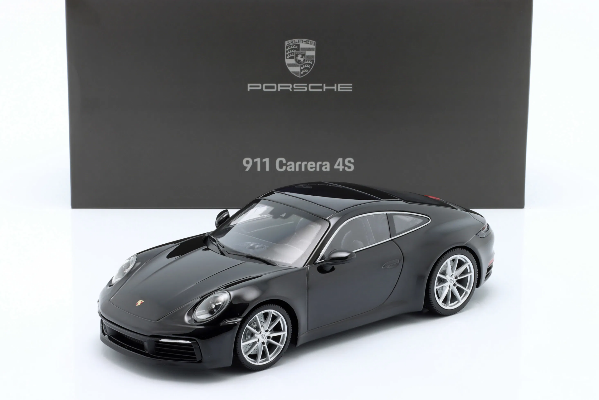 1/18 MINICHAMPS - PORSCHE - 911 992 CARRERA 4S COUPE 2021