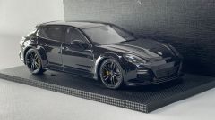 AUTOBARN - Porsche Panamera TechArt BLACK