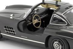 1/18 MINICHAMPS - MERCEDES BENZ - 300SL COUPE (W198) 1955