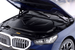 1/18 MINICHAMPS - BMW - 5-SERIES i5 (G60) 2023