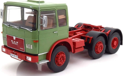 1/18 Road Kings - Man 16304 F7 1972 Light Green & Red - RK180052