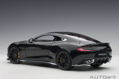 1/18 AUTOart Aston Martin Vanquish S 2017 (Onyx Black) - 70271