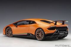 1:12 ÖLÇEK AUTOART LAMBORGHINI HURACAN LP640-4 2017