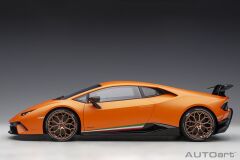 1:12 ÖLÇEK AUTOART LAMBORGHINI HURACAN LP640-4 2017