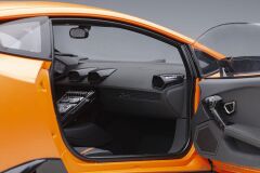 1:12 ÖLÇEK AUTOART LAMBORGHINI HURACAN LP640-4 2017