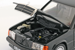 1/18 NOREV - MERCEDES BENZ - 190E 2.3 16V 1986