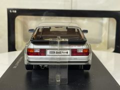 AUTOART - PORSCHE - 924 CARRERA GT 1980