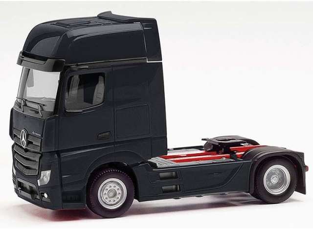 1/87 Mercedes Benz Actros Gigaspace, black