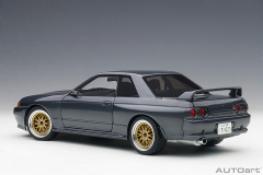 1/18 AUTOART - NISSAN - SKYLINE GT-R (R32) WANGAN MIDNIGHT REINA - 77411