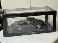 AUTOART - PORSCHE - 911 993 CARRERA 1995