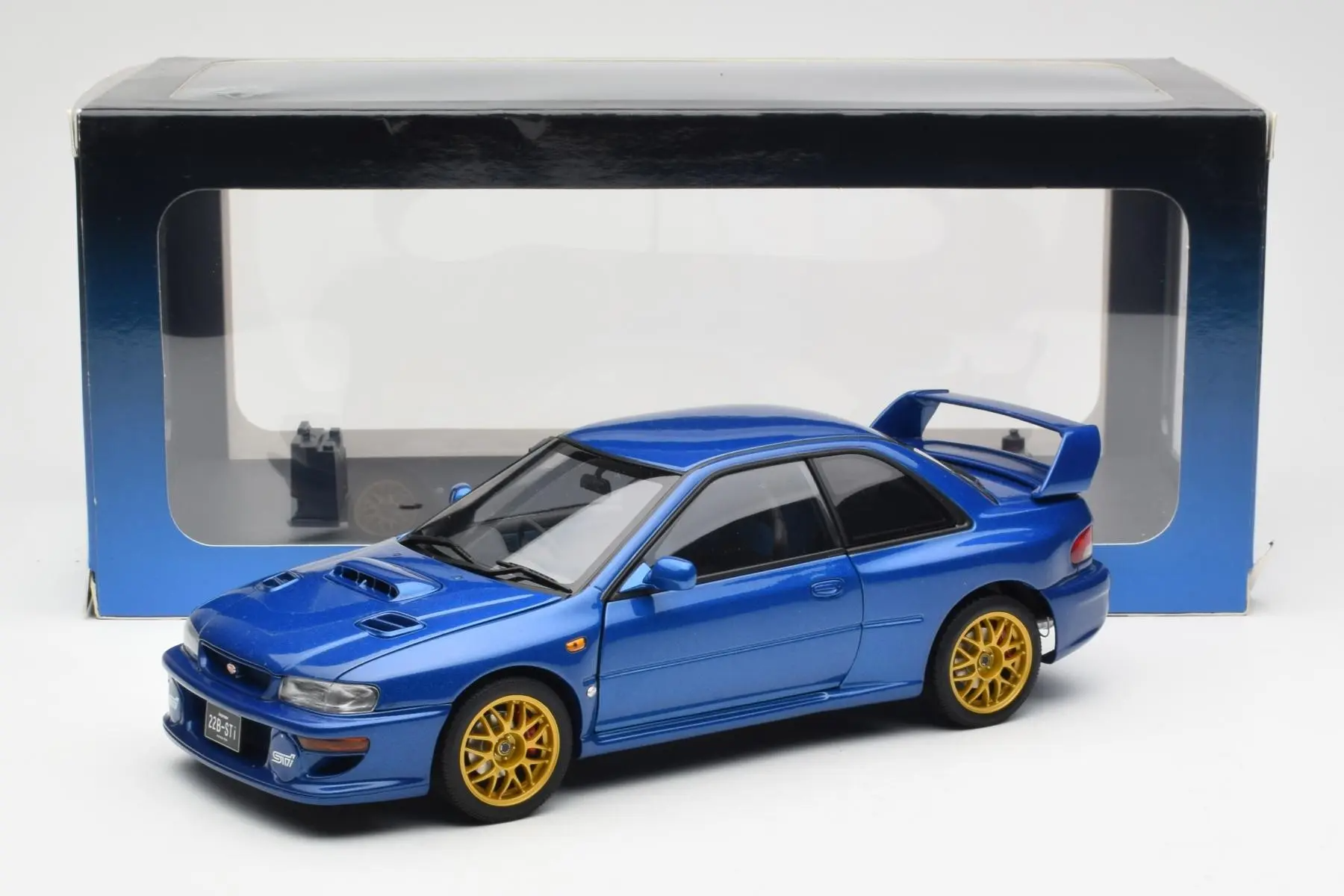 1/18 AUTOart Subaru Impreza 22B Upgraded Version Blue With Gold Wheels