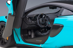 1/18 AUTOart McLaren 600LT (Fistral Blue) - 76083