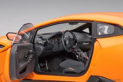 AUTOART - LAMBORGHINI - HURACAN LP640-4 PERFORMANTE 2017
