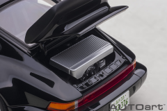 1/18 AUTOART Porsche 911 (930) Turbo Wangan Midnight “Blackbird” (30th anniversary) - 78157