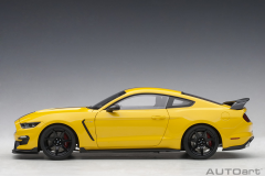 1/18 AUTOART Ford Mustang Shelby GT-350R (Triple Yellow) with Black Stripes - 72932