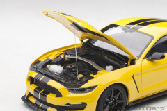 1/18 AUTOART Ford Mustang Shelby GT-350R (Triple Yellow) with Black Stripes - 72932