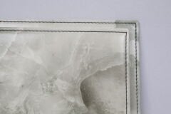 LYRD BOX - 1:18 ÖLÇEK - MARBLE GREY SERGİLEME STANDI - (YEŞİL DİKİŞ) LY160