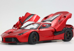 Ön Sipariş - 1/18 BBR Ferrari LaFerrari 2012 open diecast rosso F1 2007 - real carbon base and display case included - BBR182240A