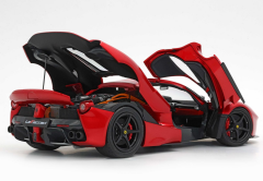 Ön Sipariş - 1/18 BBR Ferrari LaFerrari 2012 open diecast rosso F1 2007 - real carbon base and display case included - BBR182240A
