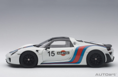 1/18 AUTOART Porsche 918 Spyder Weissach Package (White with Martini livery) - 77927