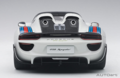 1/18 AUTOART Porsche 918 Spyder Weissach Package (White with Martini livery) - 77927