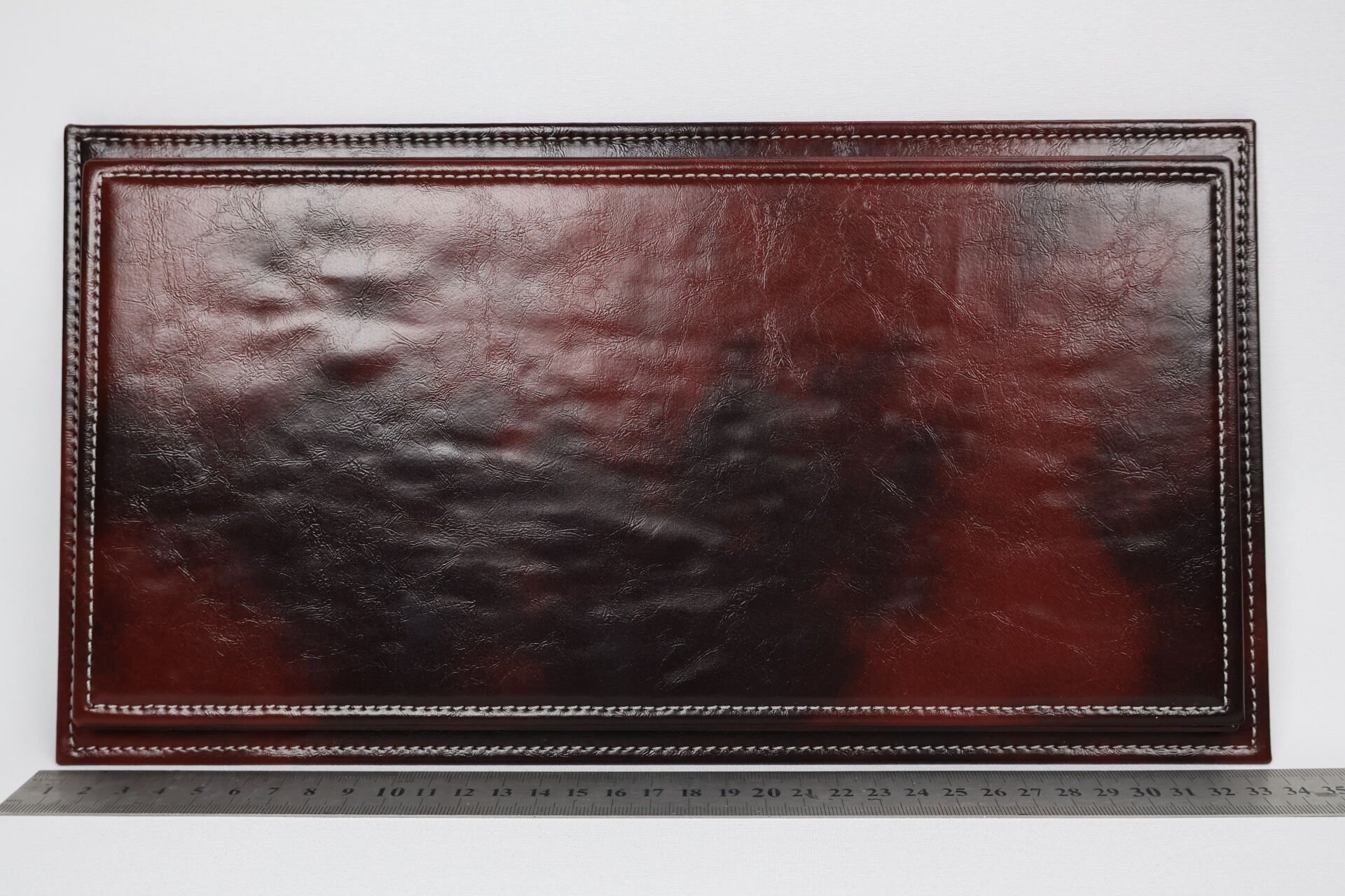 LYRD BOX - 1:18 ÖLÇEK - Antique Bordeaux SERGİLEME STANDI - (GRİ DİKİŞ) LY161