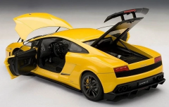 1/18 AUTOart LAMBORGHINI GALLARDO LP570-4 SUPERLEGGERA YELLOW 74658