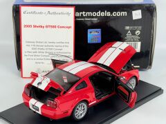 1/18 AUTOART FORD MUSTANG SHELBY GT500 COBRA RED AUTO SHOW VERSION 73051