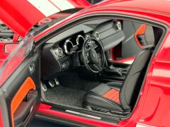 1/18 AUTOART FORD MUSTANG SHELBY GT500 COBRA RED AUTO SHOW VERSION 73051