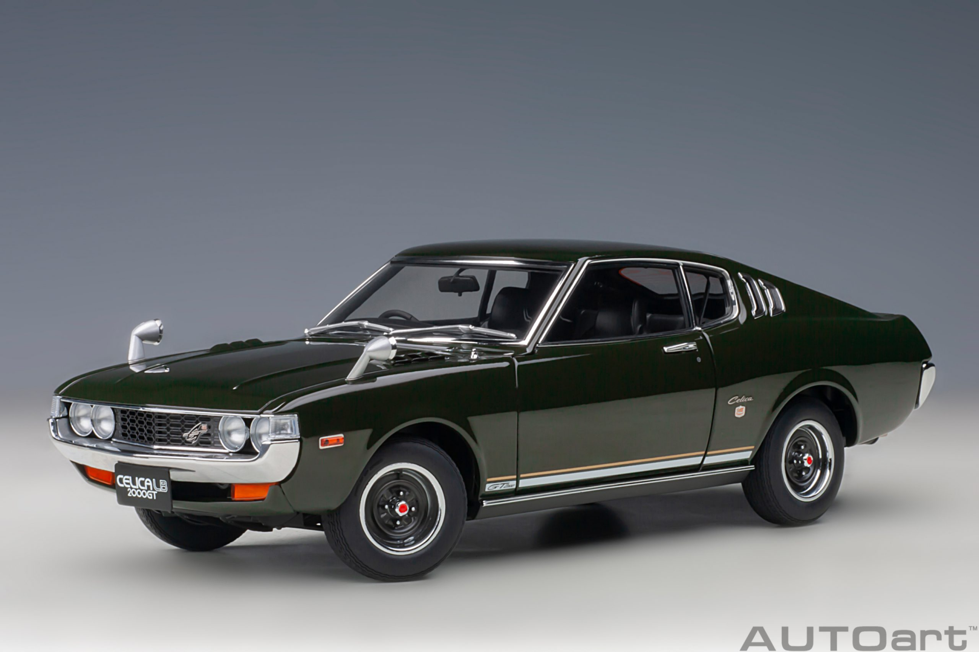 1/18 AUTOART Toyota Celica Liftback 2000GT (RA25) 1973 (Moss Green) - 78768