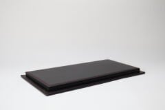 LYRD BOX - 1:18 ÖLÇEK - Racing Black SERGİLEME STANDI - (KIRMIZI DİKİŞ) LY168