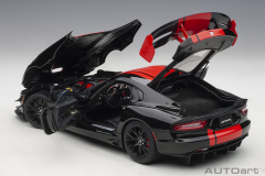 1/18 AUTOART Dodge Viper 1:28 Edition ACR 2017 (Venom Black) with Red Stripes - 71732