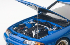 1/18 AUTOART Nissan Skyline GT-R R32 V-Spec II Tuned Version Limited Edition of 1500 PCS - 77415