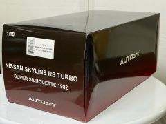 AUTOART - NISSAN - SKYLINE RS TURBO SUPER SILHOUTTE 1982